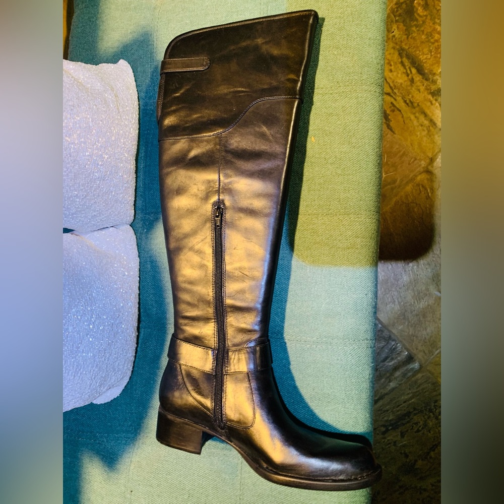 BORN Crown Collection Selyse Riding Boots - Picture 9 of 16